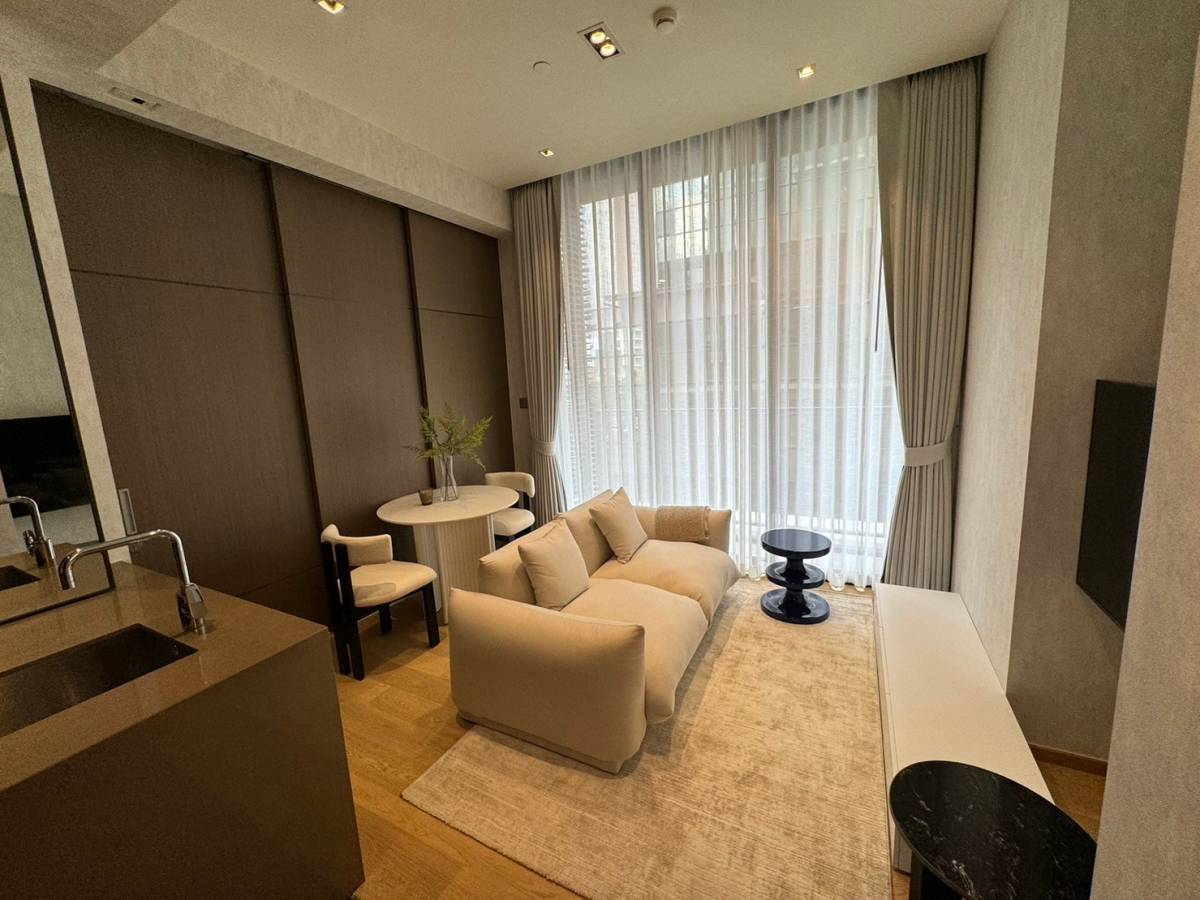 1-Bed Condo near BTS/MRT at 28 Chidlom 2