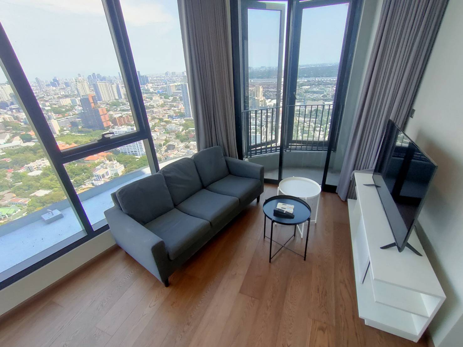 1-Bed Condo near BTS/MRT at Ideo Q Sukhumvit 36