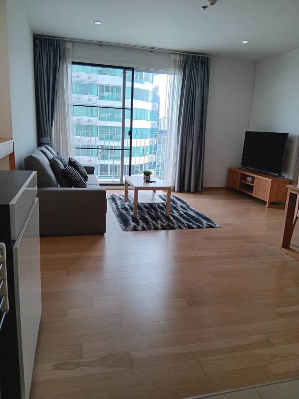 1-Bed Condo near BTS/MRT at HQ by Sansiri