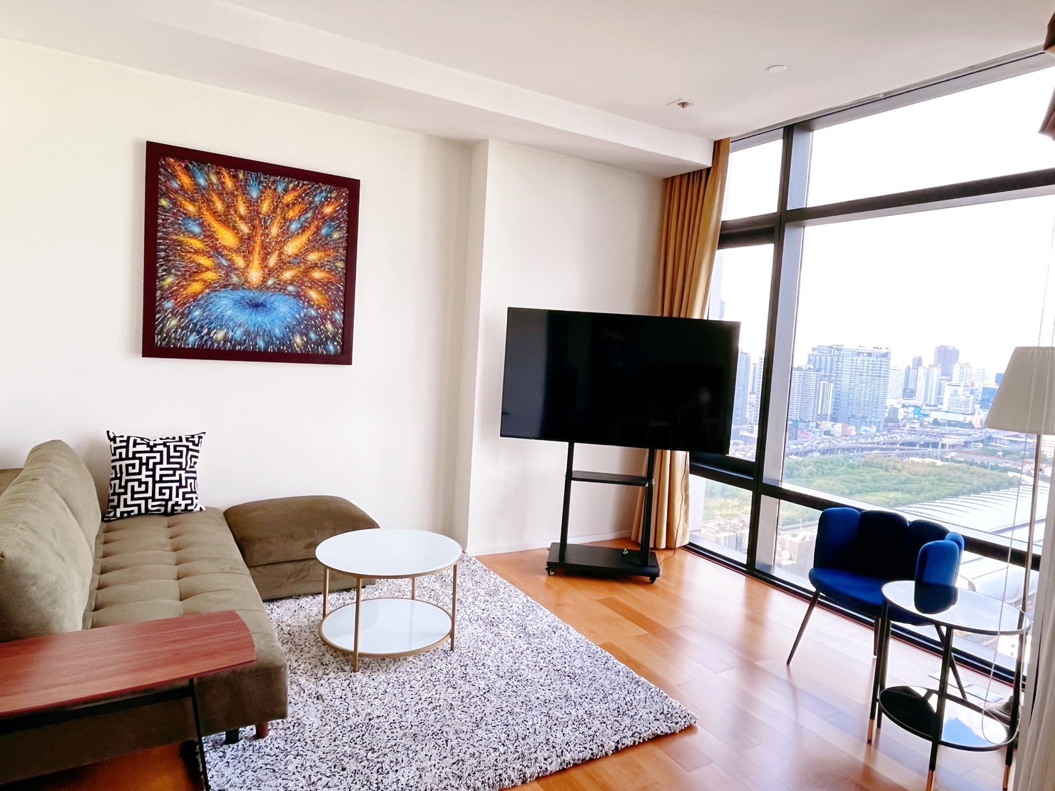 2-Bed Condo on High Floor at Circle Living Prototype