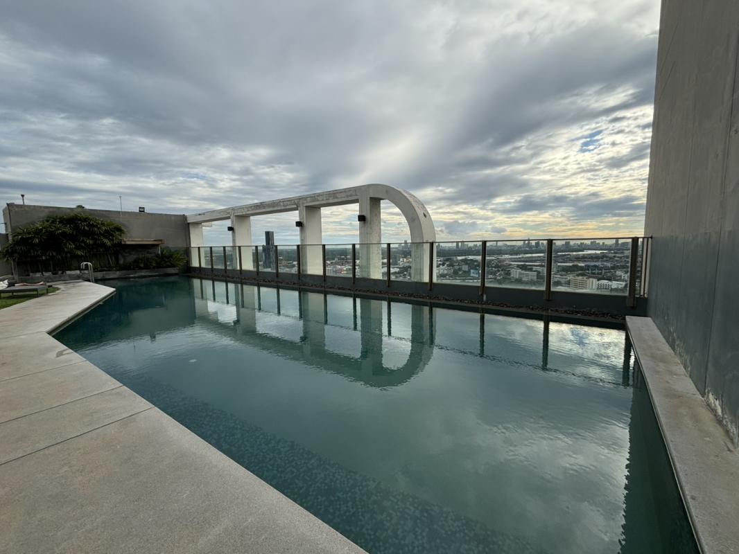 2-Bed Condo with Corner Layout at Aspire Sukhumvit 48 14