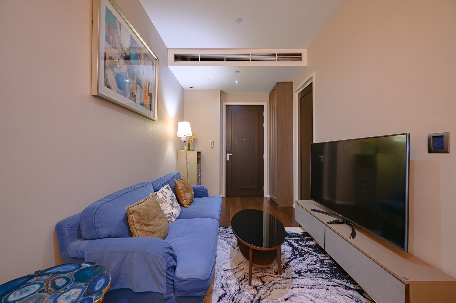 1-Bed Condo near BTS/MRT at the Diplomat 39 2