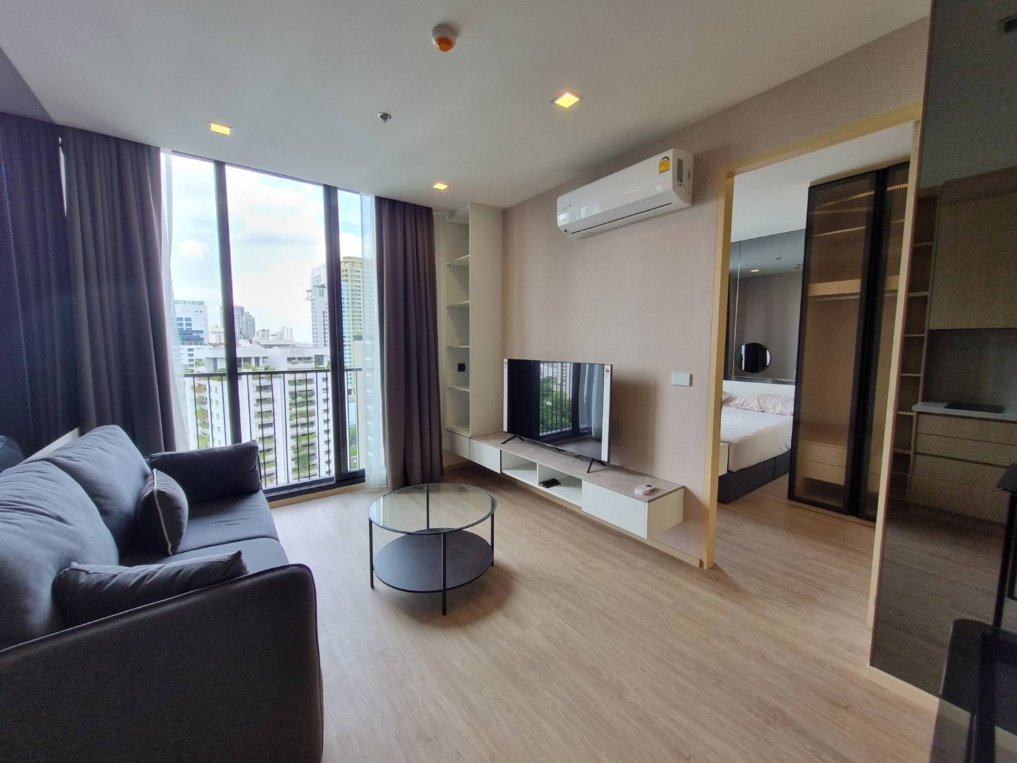 2-Bed Condo near the Park at Noble State 39