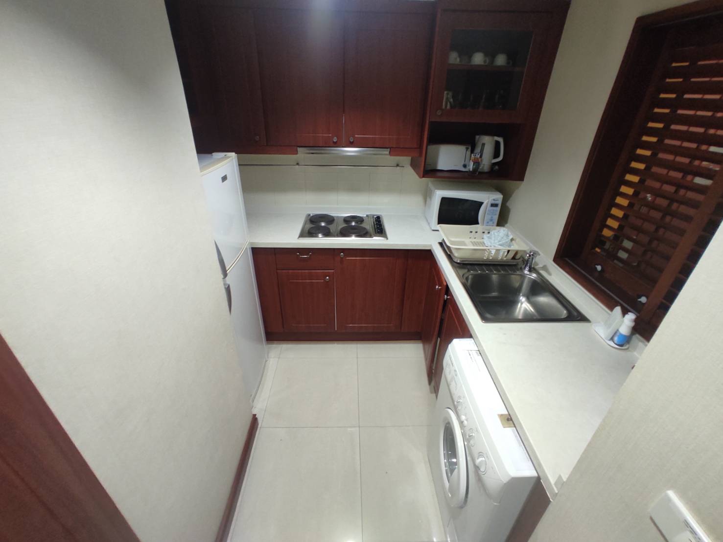 2-Bed Condo with Large Balcony at Centre Point Sukhumvit Thong Lo 2