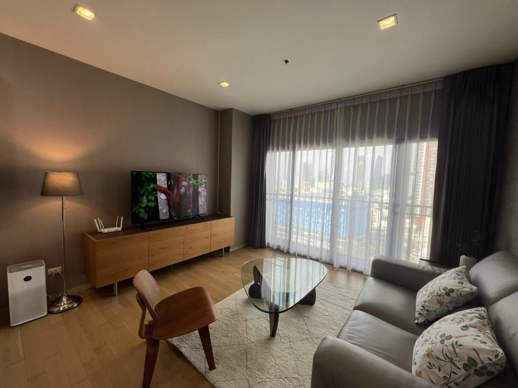 2-Bed Condo on High Floor at Noble Reveal 2
