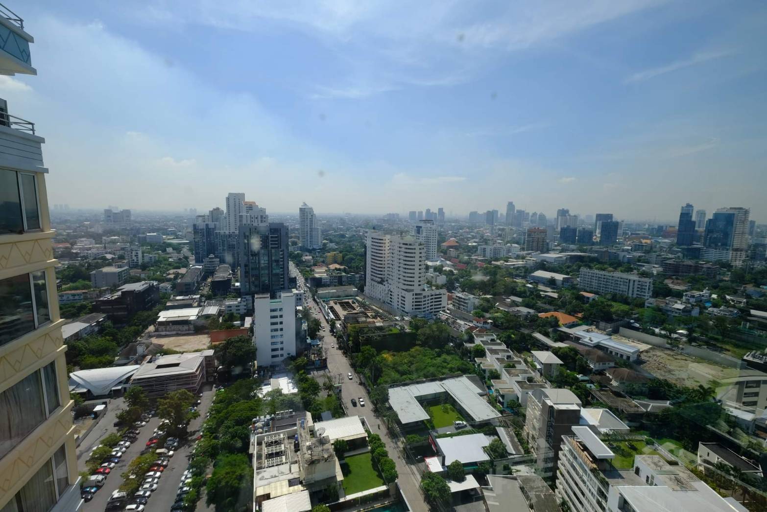 2-Bed Condo on High Floor at Hampton Thonglor 10 11