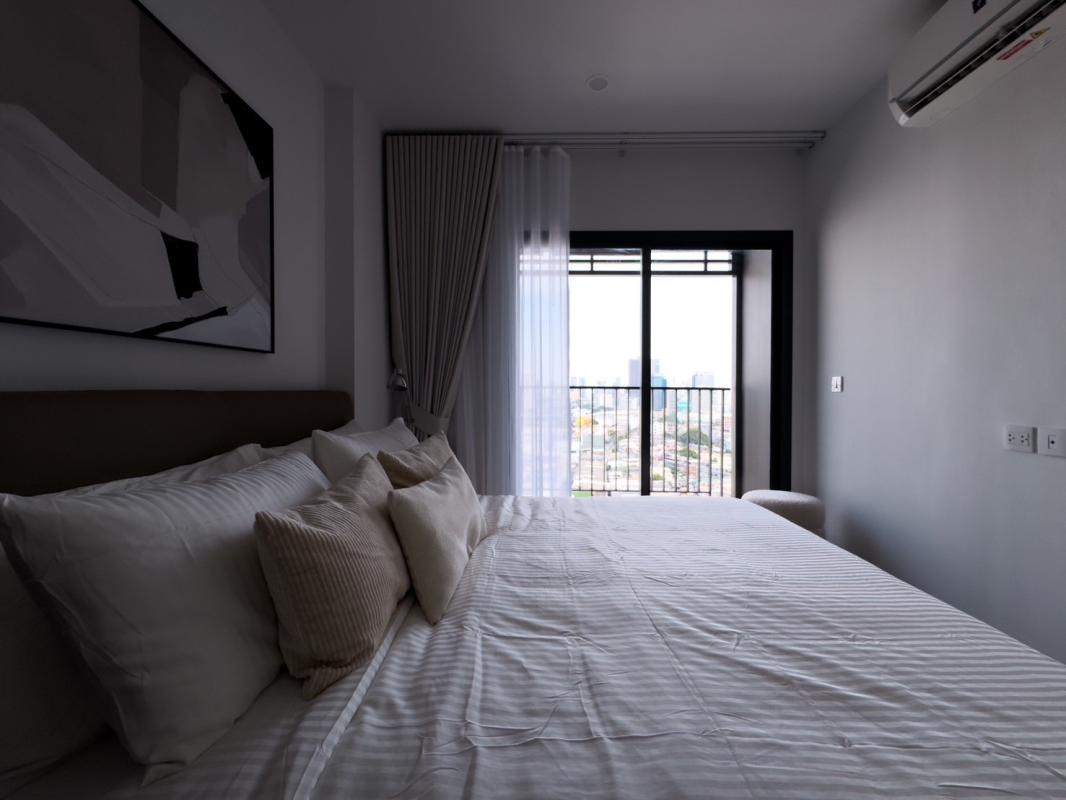 1-Bed Condo near BTS/MRT at Life Rama 4 - Asoke 12