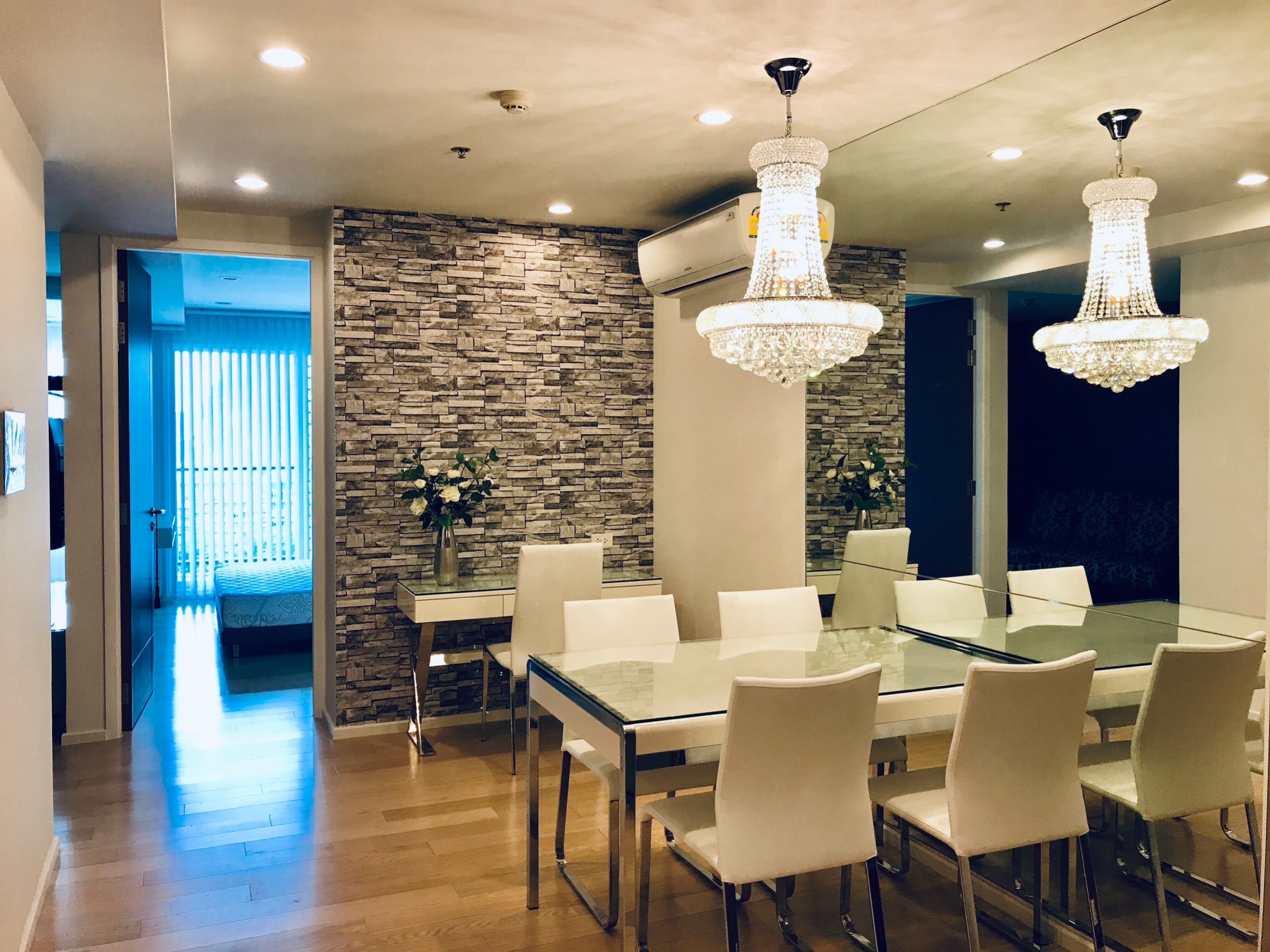 2-Bed Condo near BTS/MRT at 15 Sukhumvit Residences 2