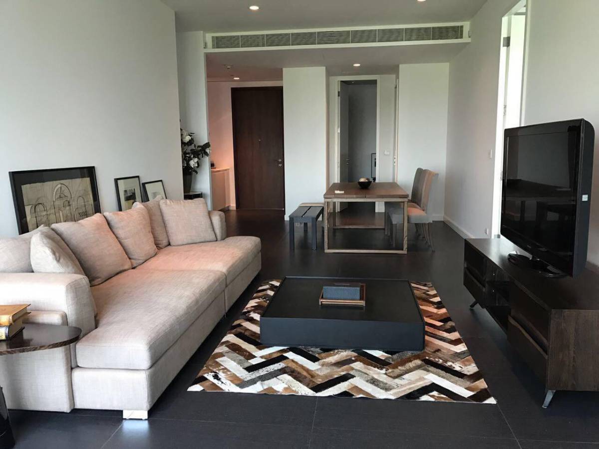 2-Bed Condo near the Park at 185 Rajadamri