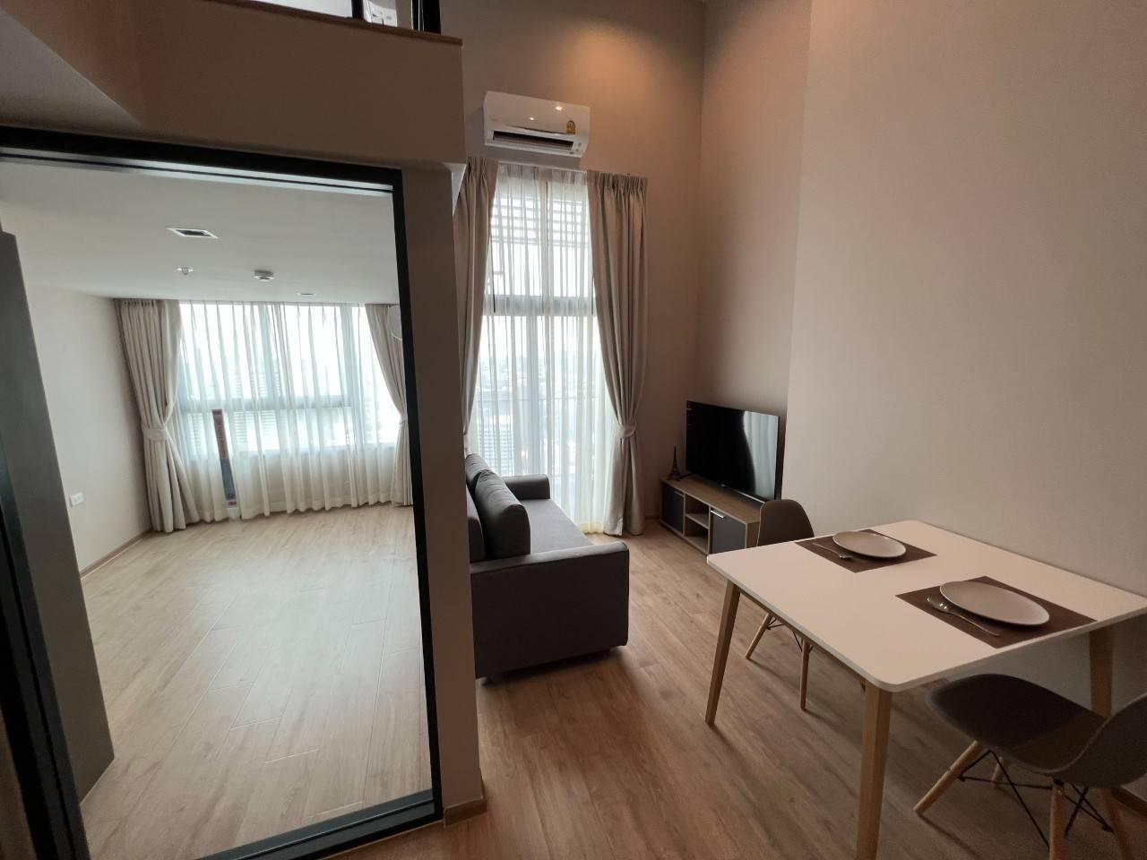 1-Bed Duplex near BTS/MRT at Ideo Rama 9 - Asoke 2