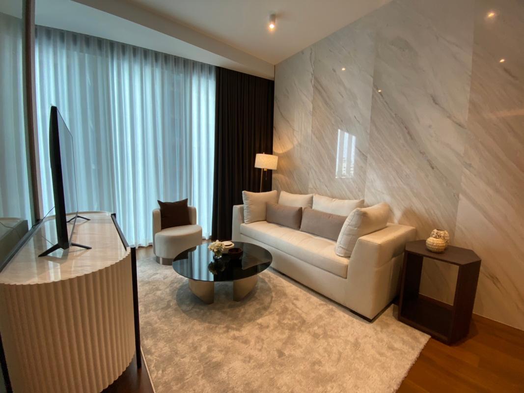 1-Bed Condo near BTS/MRT at the Estelle Phrom Phong