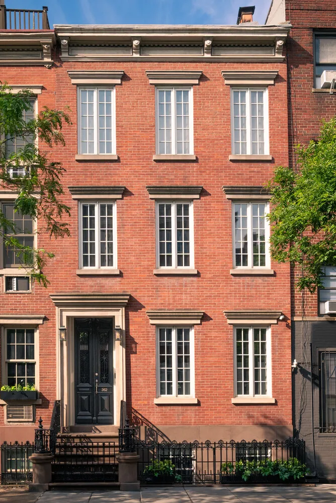 Penthouse with Private Roof Deck in Chelsea