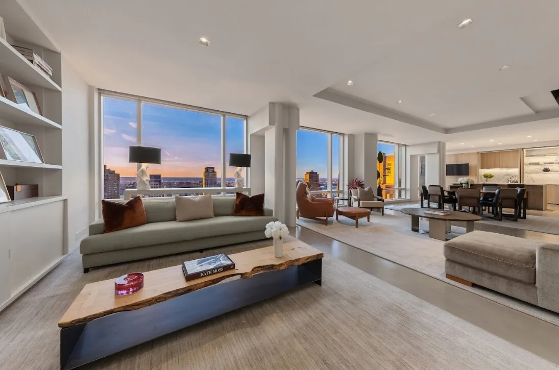 Spectacular Duplex Penthouse with Sweeping City and River Views